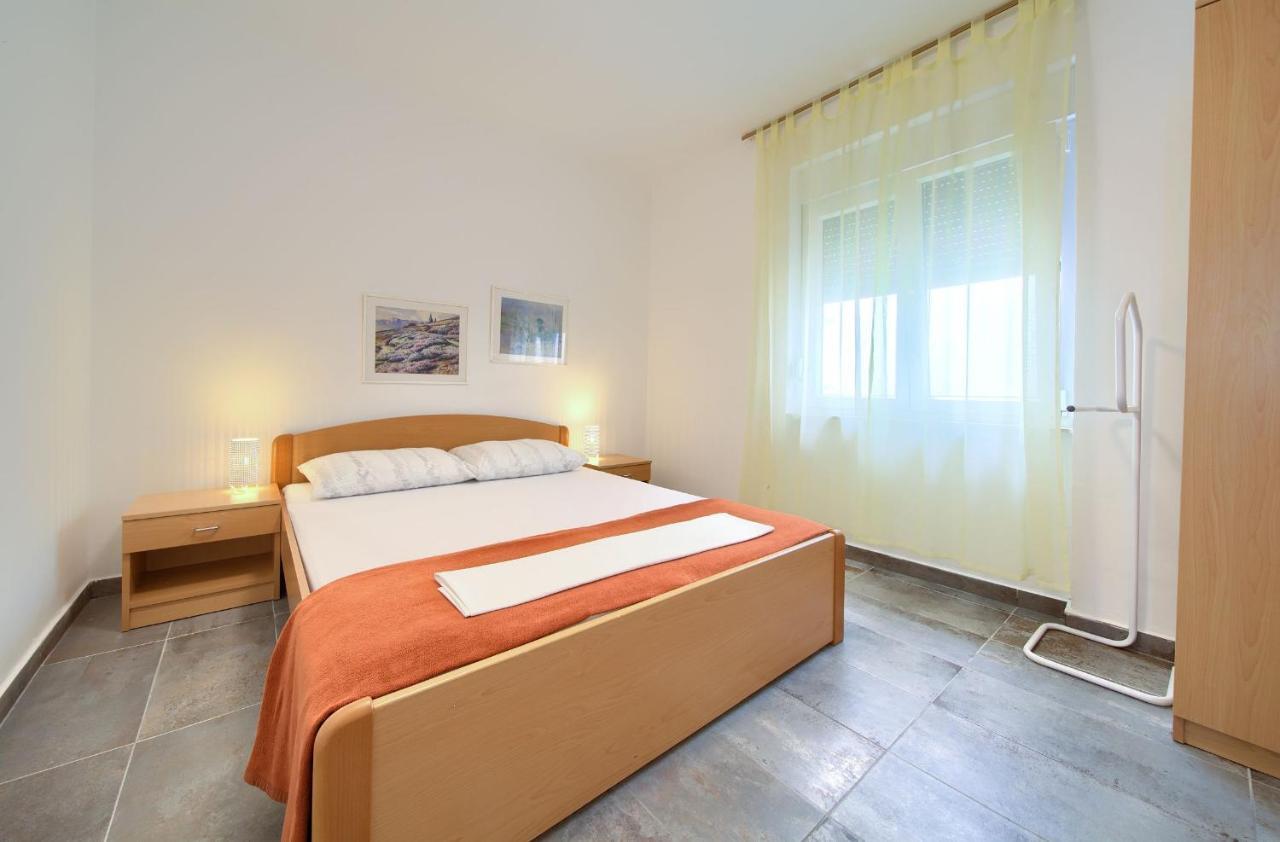 Apartments Dubravka 크르크 외부 사진