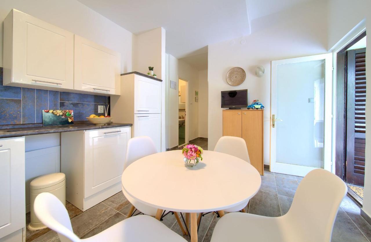Apartments Dubravka 크르크 외부 사진